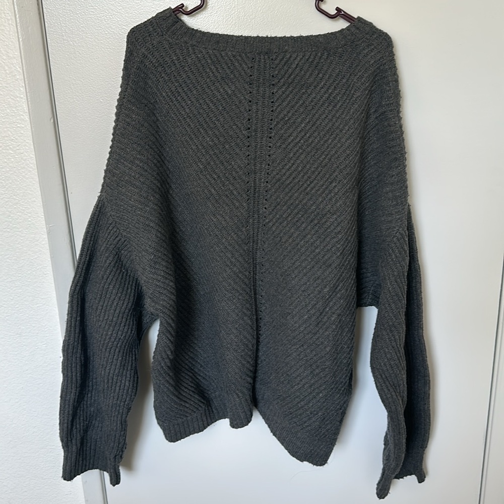 Splendid Women's Crewneck Pullover Sweater Sweatshirt. Size Large. - Picture 5 of 7